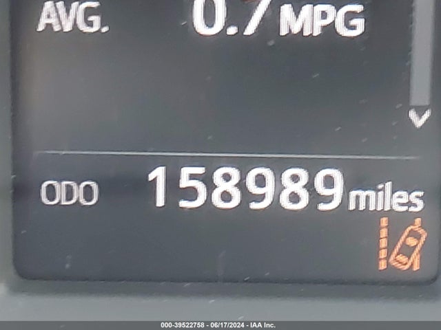 Toyota RAV4 LE 2018 JTMZFREV0JJ153794 Image 15