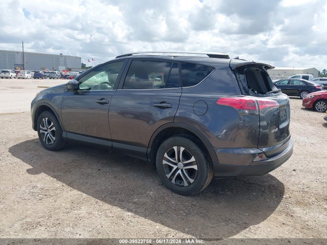 Toyota RAV4 LE 2018 JTMZFREV0JJ153794 Image 3