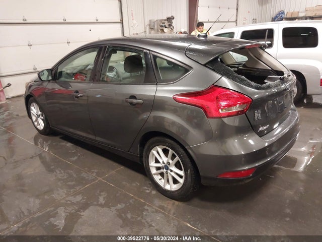 Ford FOCUS SE 2017 1FADP3K2XHL342472 Image 3
