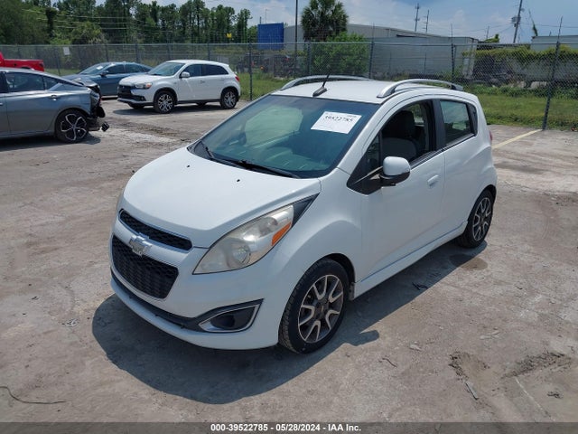 Chevrolet Spark 2lt Auto 2014 KL8CF6S9XEC435794 Image 2