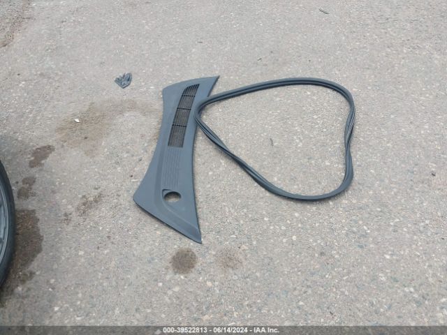 5YJ3E1EB2KF452616 Tesla Model 3 Long Range/performance