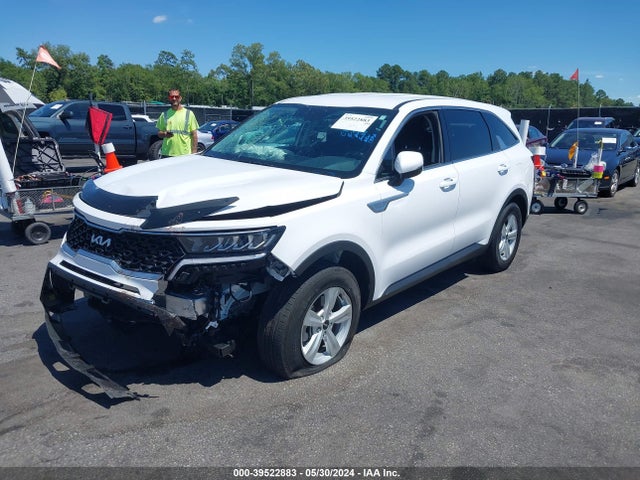 KIA SORENTO LX 2023 5XYRG4LC1PG219196 Image 2