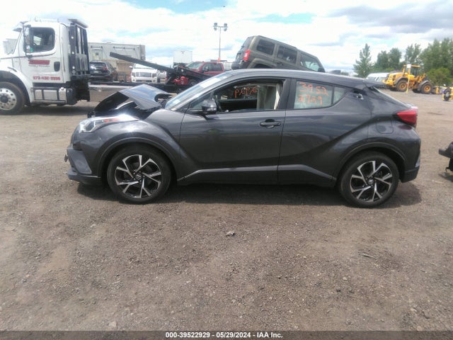 Toyota C-HR XLE 2019 NMTKHMBX9KR084577 Image 14