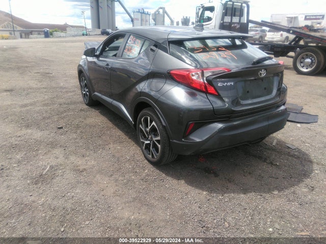 Toyota C-HR XLE 2019 NMTKHMBX9KR084577 Image 3