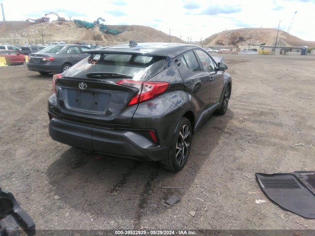 Toyota C-HR XLE 2019 NMTKHMBX9KR084577 Image 4