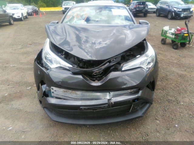 Toyota C-HR XLE 2019 NMTKHMBX9KR084577 Image 6