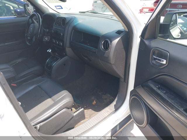 1C4NJPBA3GD601519 Jeep Patriot Sport Se