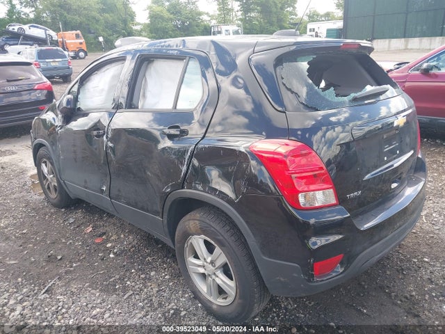 Chevrolet TRAX LS 2019 3GNCJKSB0KL326897 Image 3