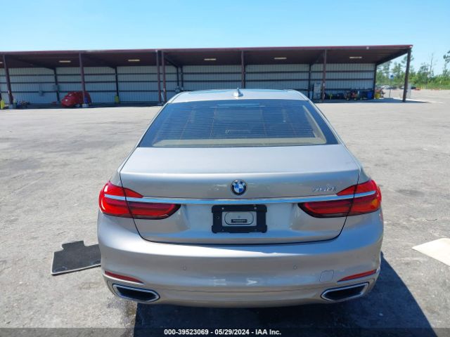 WBA7F0C59HGM21090 BMW 750i