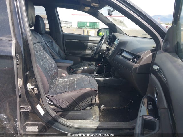 Mitsubishi Outlander Le 2018 JA4AZ3A35JZ031787 Image 5