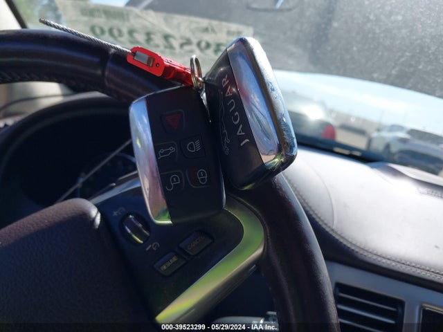 2013 JAGUAR XF SAJWA0HE0DMS56016 Photo 10