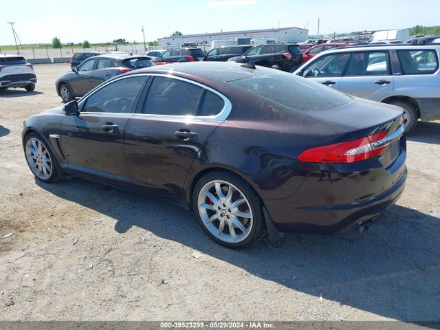 2013 JAGUAR XF SAJWA0HE0DMS56016 Photo 2