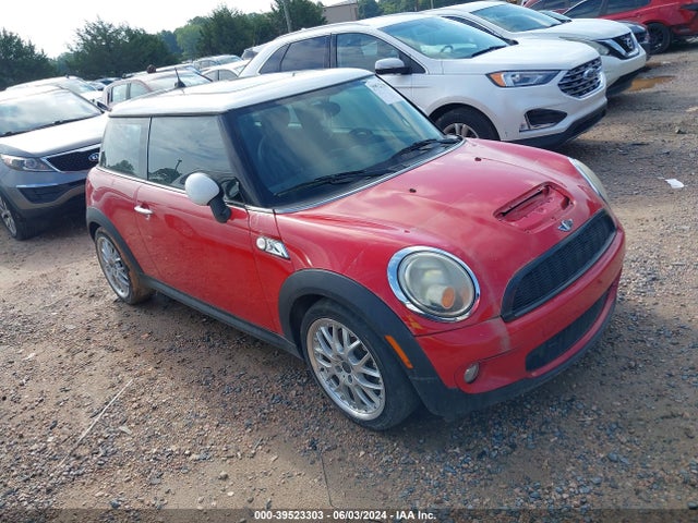 2007 MINI COOPER S WMWMF73577TL84011 Photo 0