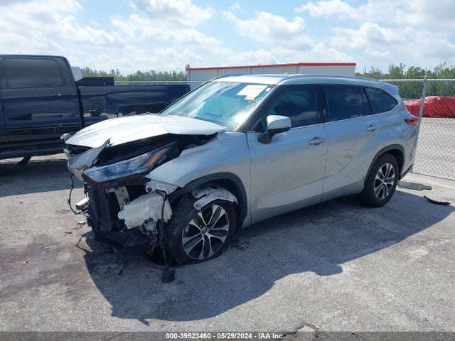 Toyota Highlander Xle 2020 5TDGZRAH4LS028916 Image 2