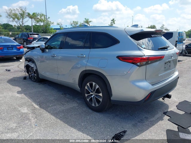 Toyota Highlander Xle 2020 5TDGZRAH4LS028916 Image 3