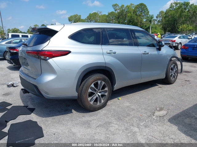 Toyota Highlander Xle 2020 5TDGZRAH4LS028916 Image 4