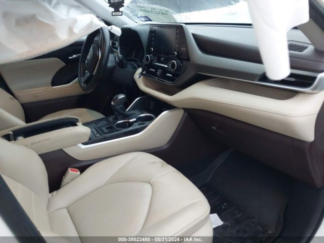 5TDGZRAHXMS040697 Toyota Highlander Xle