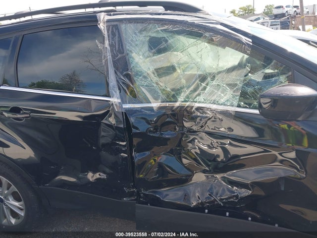 Ford ESCAPE SE 2017 1FMCU0GD5HUC76913 Image 12
