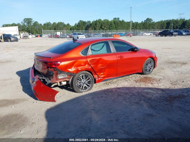 3KPF54AD4PE620923 KIA Forte Gt-line