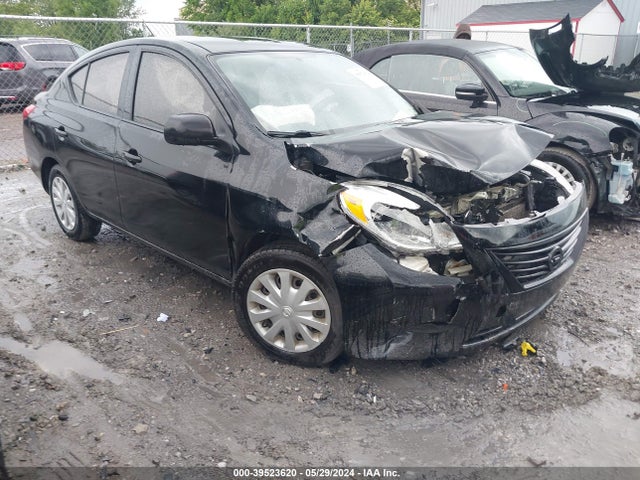 Nissan Versa 1.6 S 2014 3N1CN7AP3EL834120 Image 1