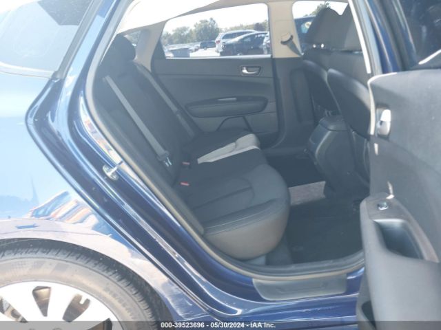 5XXGT4L30JG257727 KIA Optima Lx
