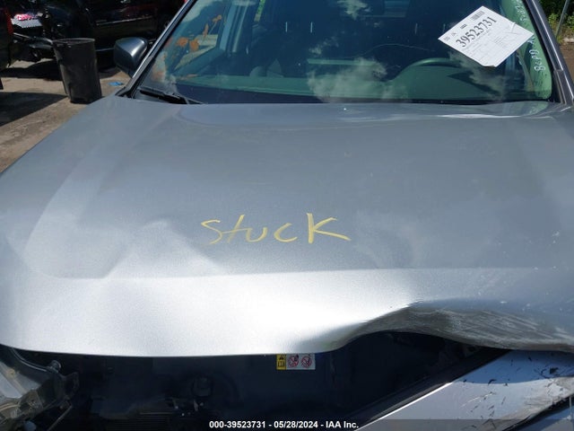 Toyota RAV4 LE 2019 JTMF1RFV0KD006052 Image 10