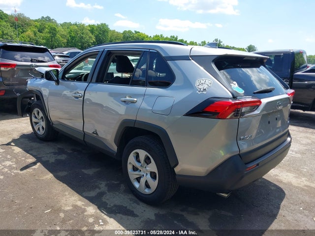 Toyota RAV4 LE 2019 JTMF1RFV0KD006052 Image 3