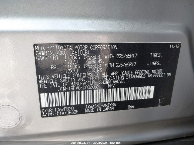 Toyota RAV4 LE 2019 JTMF1RFV0KD006052 Image 9