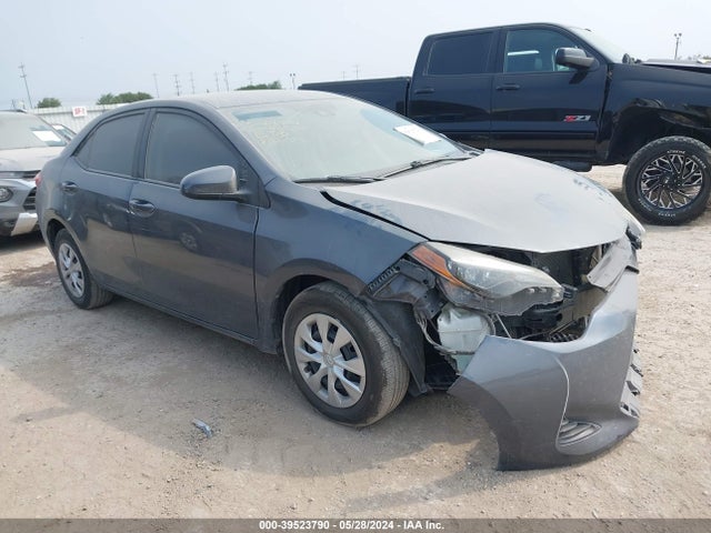 Toyota COROLLA L 2018 5YFBURHE1JP832083 главное изображение