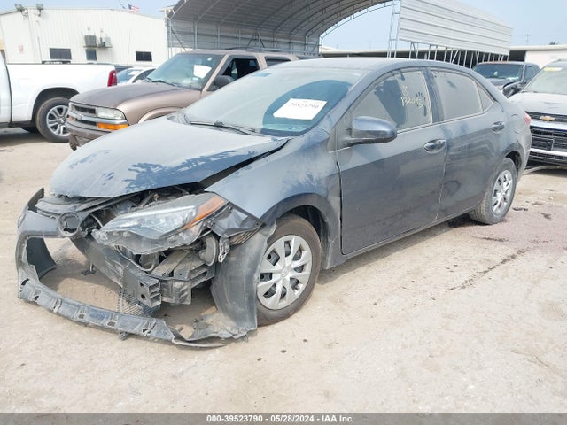 Toyota COROLLA L 2018 5YFBURHE1JP832083 Image 2