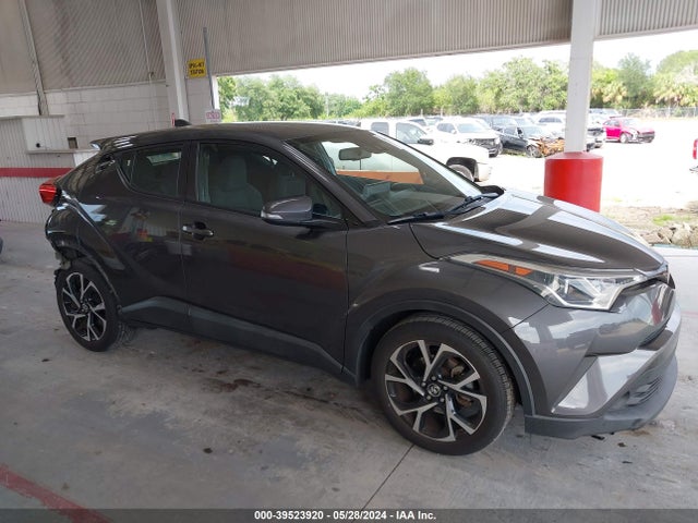 Toyota C-HR XLE 2019 NMTKHMBX4KR085880 Image 13