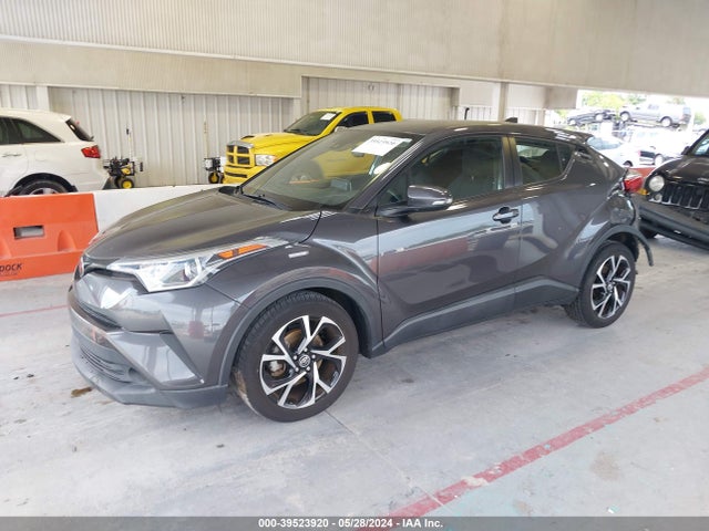 Toyota C-HR XLE 2019 NMTKHMBX4KR085880 Image 2