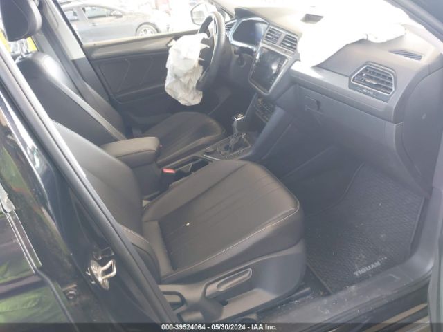 3VV2B7AX8NM127009 Volkswagen Tiguan 2.0t Se