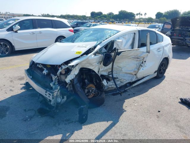JTDKN3DU2F0399785 Toyota Prius