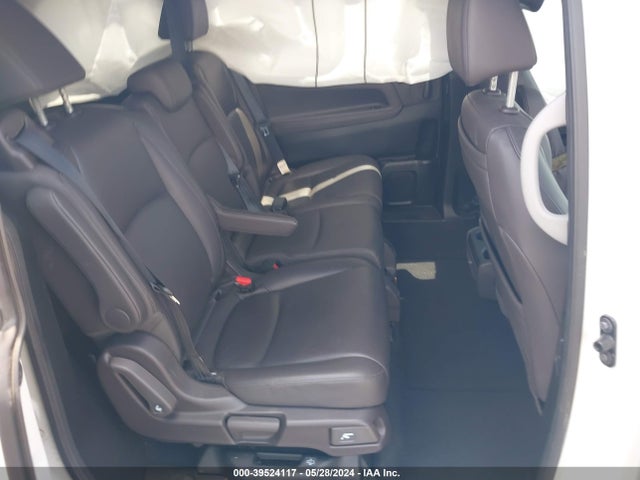 Honda Odyssey Touring 2018 5FNRL6H83JB002775 Image 8