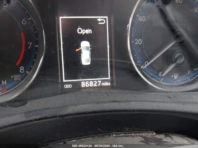 Toyota COROLLA SE 2018 5YFBURHE1JP812707 Image 15