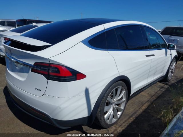 5YJXCBE27GF009141 Tesla Model X 60d/70d/75d/90d/p100d