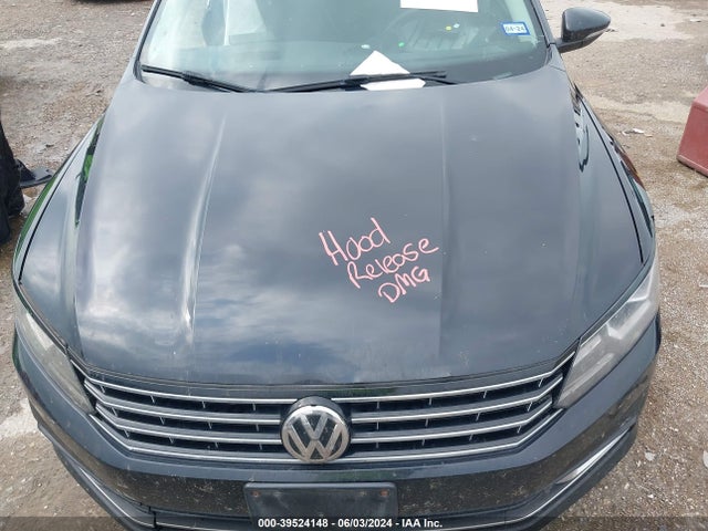 Volkswagen Passat 1.8t S 2017 1VWAT7A35HC010043 Image 10