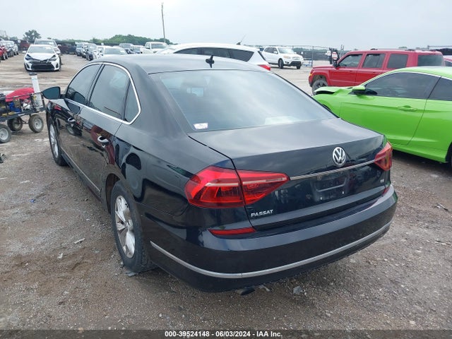 Volkswagen Passat 1.8t S 2017 1VWAT7A35HC010043 Image 3
