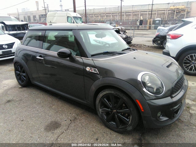 2011 MINI COOPER S WMWSV3C53BTY22292 Photo 0
