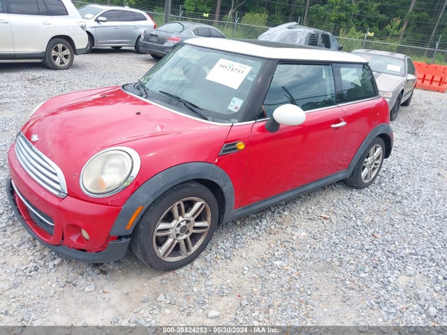 2011 MINI COOPER WMWSU3C51BTX96472 Photo 1