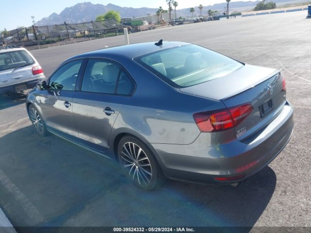 3VWD17AJ5GM307103 Volkswagen Jetta 1.8t Sport