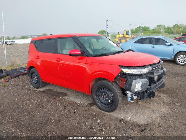 KIA SOUL LX 2022 KNDJ23AUXN7182743 Image 1
