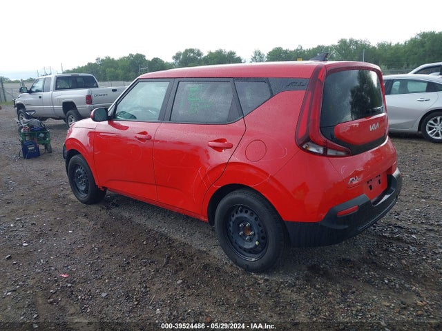KIA SOUL LX 2022 KNDJ23AUXN7182743 Image 3