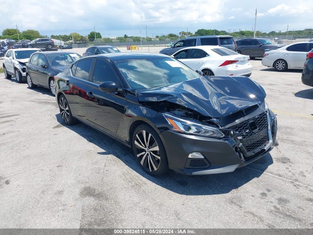 2019 1N4BL4CV4KC247110 main image
