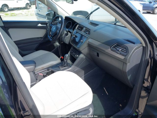 3VV3B7AX7JM145256 Volkswagen Tiguan 2.0t Se/2.0t Sel