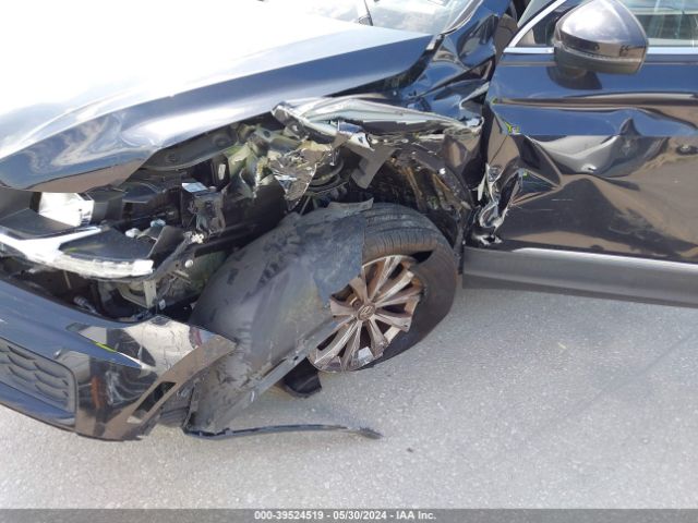 3VV3B7AX7JM145256 Volkswagen Tiguan 2.0t Se/2.0t Sel