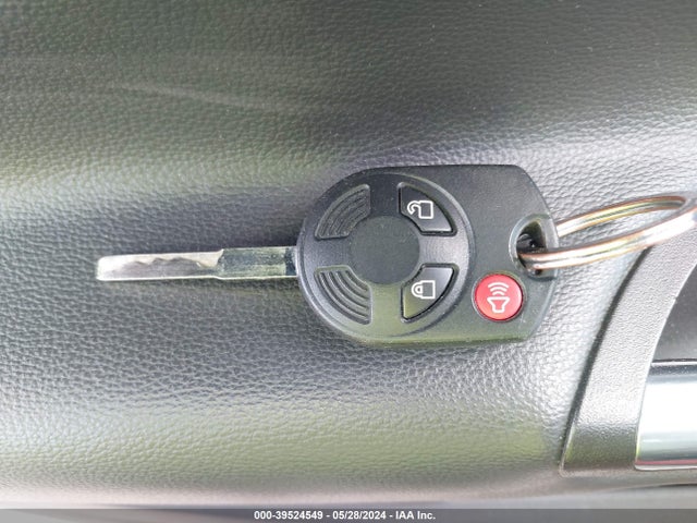 Ford ESCAPE SE 2017 1FMCU9GD1HUD80626 Image 11