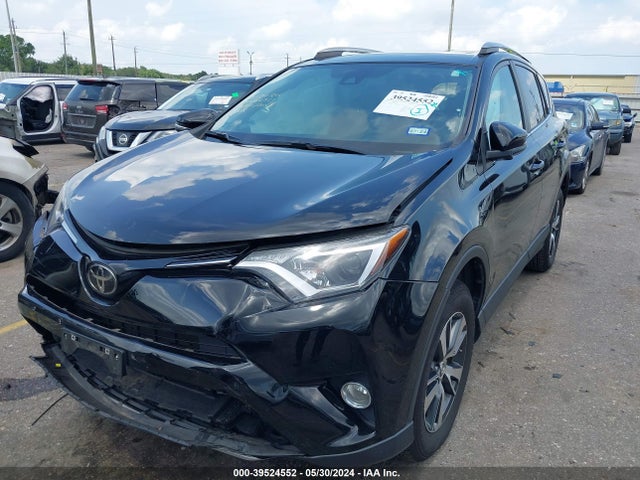 Toyota Rav4 Xle 2018 2T3WFREV0JW448124 Image 2