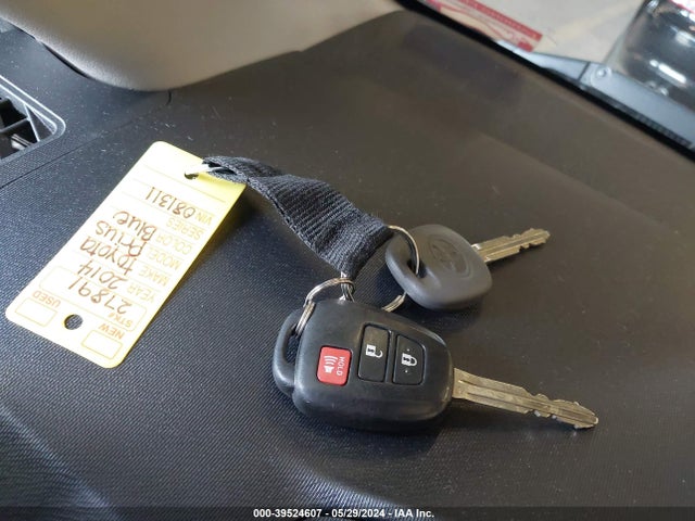 Toyota Prius C Two 2014 JTDKDTB33E1081311 Image 11